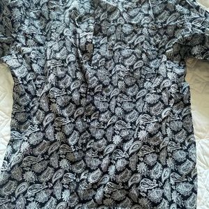 New black paisley dress shirt. Medium